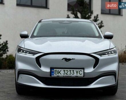 Серый Форд Mustang Mach-E, объемом двигателя 0 л и пробегом 60 тыс. км за 20800 $, фото 2 на Automoto.ua