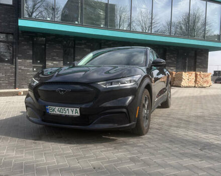 Серый Форд Mustang Mach-E, объемом двигателя 0 л и пробегом 52 тыс. км за 23700 $, фото 11 на Automoto.ua