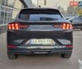 Серый Форд Mustang Mach-E, объемом двигателя 0 л и пробегом 48 тыс. км за 26000 $, фото 5 на Automoto.ua