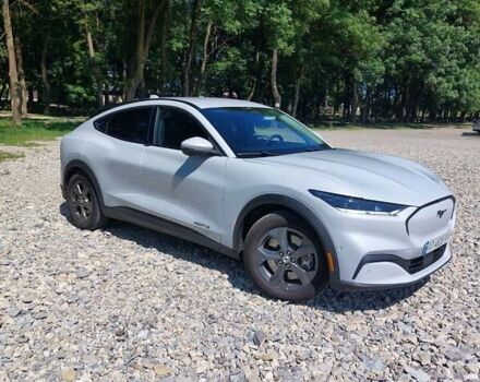 Серый Форд Mustang Mach-E, объемом двигателя 0 л и пробегом 57 тыс. км за 23350 $, фото 3 на Automoto.ua