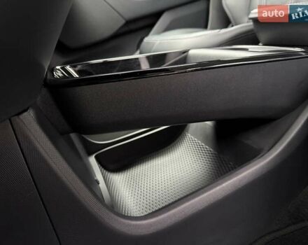 Сірий Форд Mustang Mach-E, об'ємом двигуна 0 л та пробігом 181 тис. км за 22600 $, фото 39 на Automoto.ua