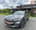 Серый Форд Mustang Mach-E, объемом двигателя 0 л и пробегом 66 тыс. км за 20999 $, фото 6 на Automoto.ua