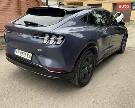 Серый Форд Mustang Mach-E, объемом двигателя 0 л и пробегом 79 тыс. км за 12900 $, фото 3 на Automoto.ua