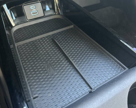 Серый Форд Mustang Mach-E, объемом двигателя 0 л и пробегом 35 тыс. км за 33900 $, фото 30 на Automoto.ua