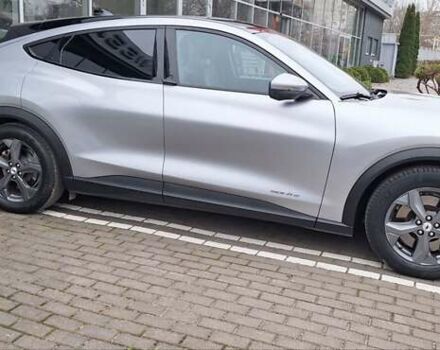 Серый Форд Mustang Mach-E, объемом двигателя 0 л и пробегом 136 тыс. км за 21800 $, фото 6 на Automoto.ua