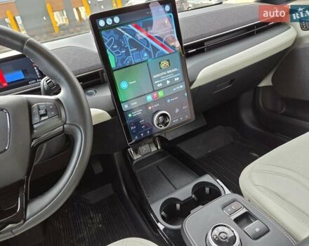 Сірий Форд Mustang Mach-E, об'ємом двигуна 0 л та пробігом 43 тис. км за 25000 $, фото 8 на Automoto.ua