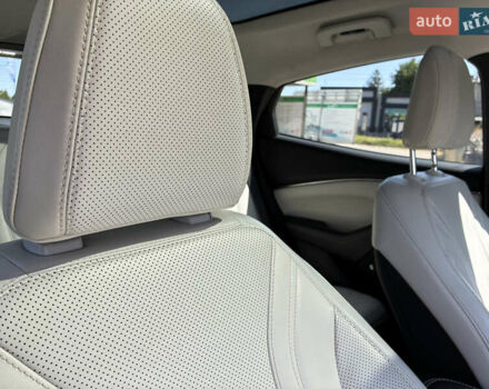 Серый Форд Mustang Mach-E, объемом двигателя 0 л и пробегом 48 тыс. км за 29000 $, фото 19 на Automoto.ua