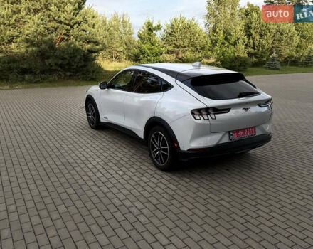 Серый Форд Mustang Mach-E, объемом двигателя 0 л и пробегом 69 тыс. км за 22800 $, фото 11 на Automoto.ua