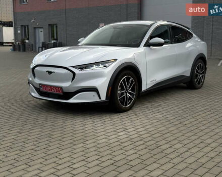 Серый Форд Mustang Mach-E, объемом двигателя 0 л и пробегом 69 тыс. км за 22800 $, фото 1 на Automoto.ua