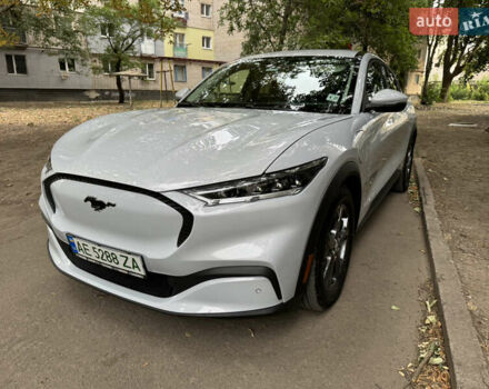 Серый Форд Mustang Mach-E, объемом двигателя 0 л и пробегом 85 тыс. км за 23400 $, фото 4 на Automoto.ua
