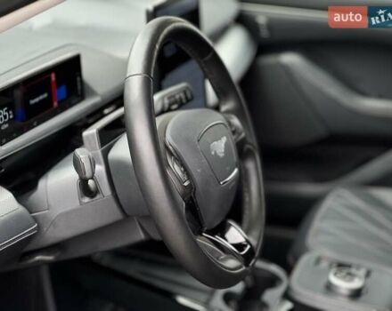 Серый Форд Mustang Mach-E, объемом двигателя 0 л и пробегом 29 тыс. км за 27200 $, фото 19 на Automoto.ua