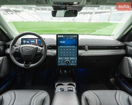 Серый Форд Mustang Mach-E, объемом двигателя 0 л и пробегом 23 тыс. км за 32900 $, фото 56 на Automoto.ua