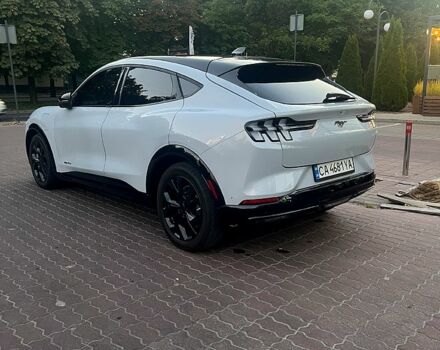 Серый Форд Mustang Mach-E, объемом двигателя 0 л и пробегом 76 тыс. км за 23500 $, фото 4 на Automoto.ua