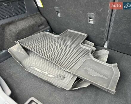 Сірий Форд Mustang Mach-E, об'ємом двигуна 0 л та пробігом 43 тис. км за 29999 $, фото 22 на Automoto.ua