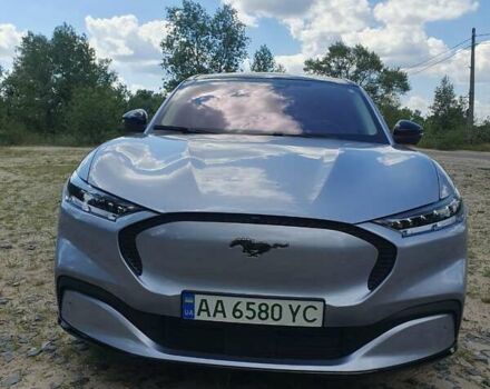 Серый Форд Mustang Mach-E, объемом двигателя 0 л и пробегом 39 тыс. км за 27000 $, фото 3 на Automoto.ua