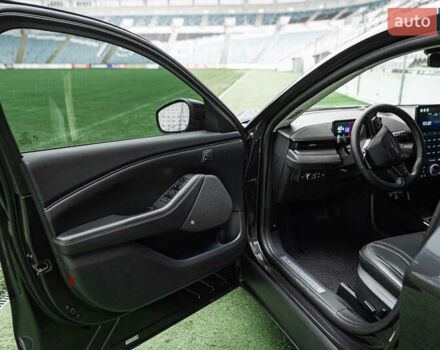 Серый Форд Mustang Mach-E, объемом двигателя 0 л и пробегом 23 тыс. км за 32900 $, фото 39 на Automoto.ua