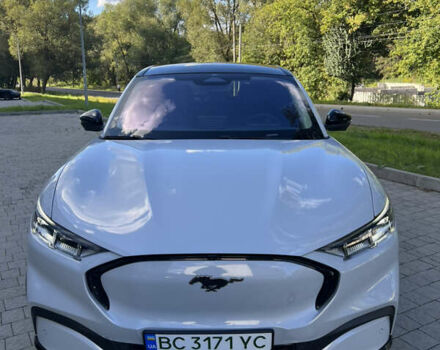 Серый Форд Mustang Mach-E, объемом двигателя 0 л и пробегом 38 тыс. км за 28000 $, фото 2 на Automoto.ua