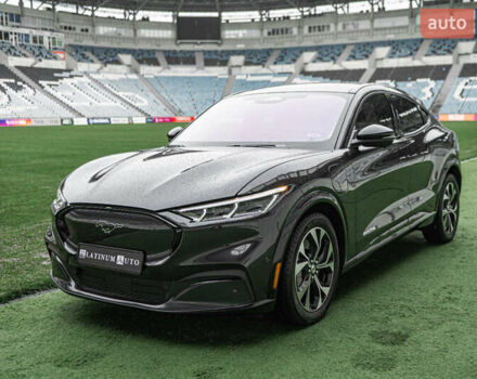 Серый Форд Mustang Mach-E, объемом двигателя 0 л и пробегом 23 тыс. км за 32900 $, фото 1 на Automoto.ua