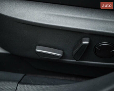 Серый Форд Mustang Mach-E, объемом двигателя 0 л и пробегом 23 тыс. км за 32900 $, фото 42 на Automoto.ua