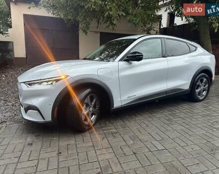 Сірий Форд Mustang Mach-E, об'ємом двигуна 0 л та пробігом 125 тис. км за 24000 $, фото 1 на Automoto.ua