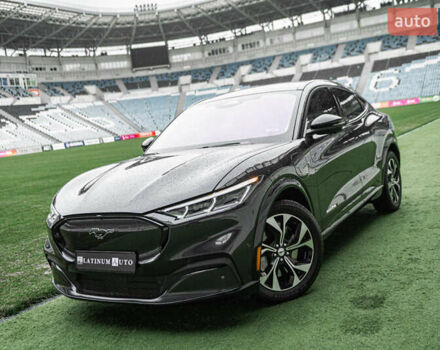 Серый Форд Mustang Mach-E, объемом двигателя 0 л и пробегом 23 тыс. км за 32900 $, фото 7 на Automoto.ua