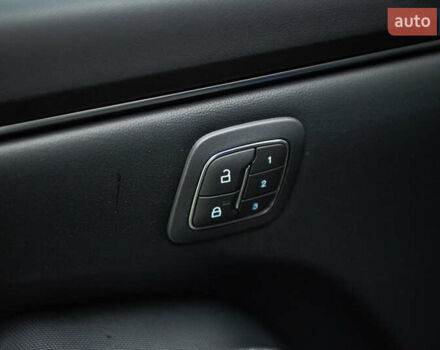 Серый Форд Mustang Mach-E, объемом двигателя 0 л и пробегом 23 тыс. км за 32900 $, фото 41 на Automoto.ua