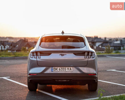 Серый Форд Mustang Mach-E, объемом двигателя 0 л и пробегом 42 тыс. км за 22602 $, фото 7 на Automoto.ua