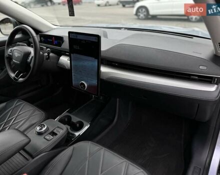 Серый Форд Mustang Mach-E, объемом двигателя 0 л и пробегом 29 тыс. км за 27200 $, фото 21 на Automoto.ua