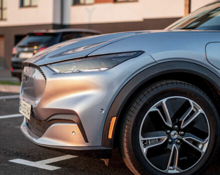 Серый Форд Mustang Mach-E, объемом двигателя 0 л и пробегом 42 тыс. км за 22602 $, фото 13 на Automoto.ua