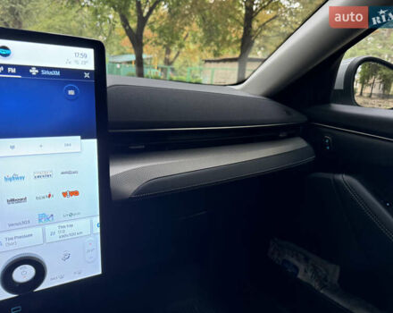 Серый Форд Mustang Mach-E, объемом двигателя 0 л и пробегом 85 тыс. км за 23400 $, фото 12 на Automoto.ua