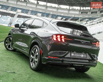 Серый Форд Mustang Mach-E, объемом двигателя 0 л и пробегом 23 тыс. км за 32900 $, фото 17 на Automoto.ua
