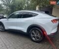 Сірий Форд Mustang Mach-E, об'ємом двигуна 0 л та пробігом 125 тис. км за 24000 $, фото 2 на Automoto.ua