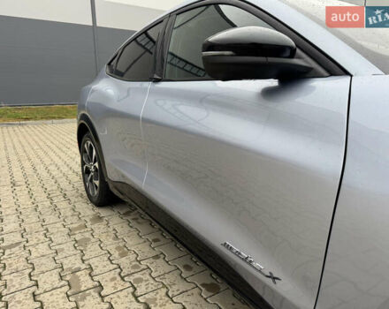 Серый Форд Mustang Mach-E, объемом двигателя 0 л и пробегом 55 тыс. км за 23500 $, фото 24 на Automoto.ua