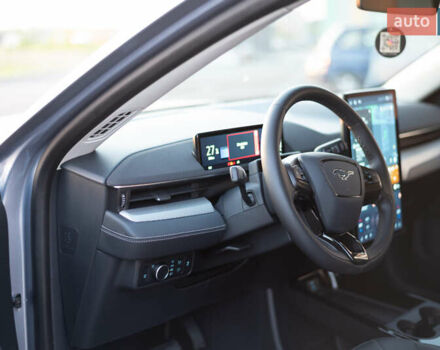 Серый Форд Mustang Mach-E, объемом двигателя 0 л и пробегом 42 тыс. км за 22602 $, фото 25 на Automoto.ua