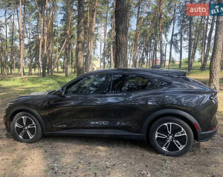 Серый Форд Mustang Mach-E, объемом двигателя 0 л и пробегом 41 тыс. км за 28500 $, фото 8 на Automoto.ua