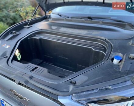 Серый Форд Mustang Mach-E, объемом двигателя 0 л и пробегом 44 тыс. км за 22700 $, фото 25 на Automoto.ua