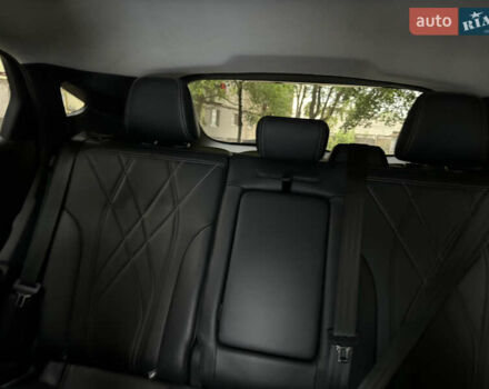 Серый Форд Mustang Mach-E, объемом двигателя 0 л и пробегом 85 тыс. км за 23400 $, фото 17 на Automoto.ua