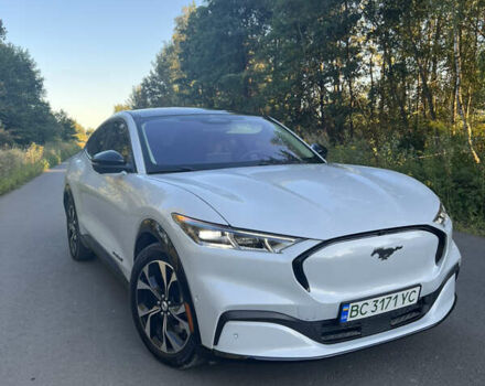 Серый Форд Mustang Mach-E, объемом двигателя 0 л и пробегом 38 тыс. км за 28000 $, фото 16 на Automoto.ua