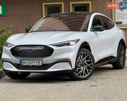 Форд Mustang Mach-E 2022 в Одессе на Automoto.ua Серый Форд Mustang Mach-E, объемом двигателя 0 л и пробегом 22 тыс. км за 29900 $, фото 1 на Automoto.ua