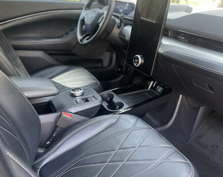 Сірий Форд Mustang Mach-E, об'ємом двигуна 0 л та пробігом 41 тис. км за 27500 $, фото 40 на Automoto.ua