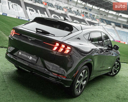 Серый Форд Mustang Mach-E, объемом двигателя 0 л и пробегом 23 тыс. км за 32900 $, фото 24 на Automoto.ua