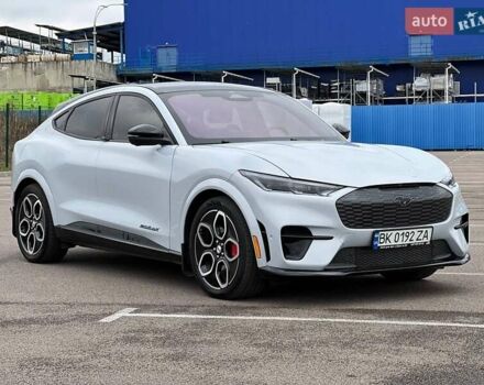 Сірий Форд Mustang Mach-E, об'ємом двигуна 0 л та пробігом 43 тис. км за 29999 $, фото 3 на Automoto.ua