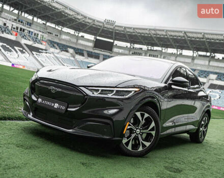 Серый Форд Mustang Mach-E, объемом двигателя 0 л и пробегом 23 тыс. км за 32900 $, фото 3 на Automoto.ua