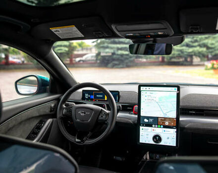 Сірий Форд Mustang Mach-E, об'ємом двигуна 0 л та пробігом 31 тис. км за 32900 $, фото 59 на Automoto.ua