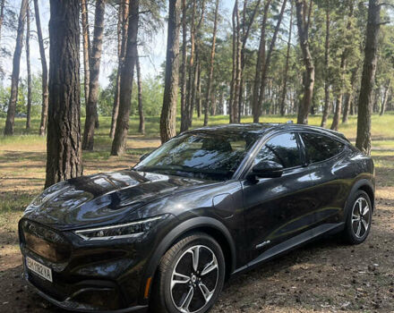 Серый Форд Mustang Mach-E, объемом двигателя 0 л и пробегом 41 тыс. км за 28500 $, фото 5 на Automoto.ua