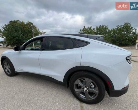 Серый Форд Mustang Mach-E, объемом двигателя 0 л и пробегом 6 тыс. км за 26500 $, фото 7 на Automoto.ua
