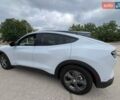 Серый Форд Mustang Mach-E, объемом двигателя 0 л и пробегом 6 тыс. км за 27999 $, фото 7 на Automoto.ua