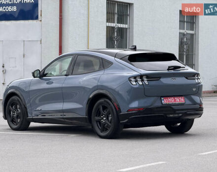 Серый Форд Mustang Mach-E, объемом двигателя 0 л и пробегом 15 тыс. км за 29999 $, фото 5 на Automoto.ua