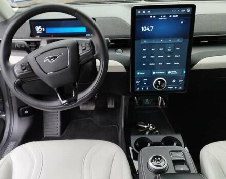 Серый Форд Mustang Mach-E, объемом двигателя 0 л и пробегом 29 тыс. км за 28500 $, фото 12 на Automoto.ua