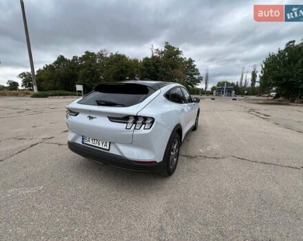 Серый Форд Mustang Mach-E, объемом двигателя 0 л и пробегом 6 тыс. км за 27999 $, фото 8 на Automoto.ua